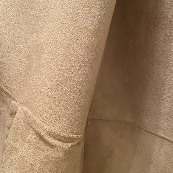 Guess Reversible Faux Fur Faux Suede Jillet/Vest - Picture 6 of 10